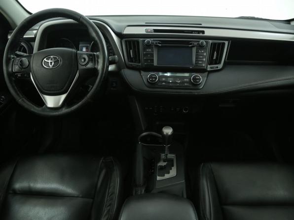 Toyota RAV4 IV (XA40) Рестайлинг с пробегом 2016 года, цена 1 936 000 рублей, 192500 км, внедорожник, Автокод Объявления