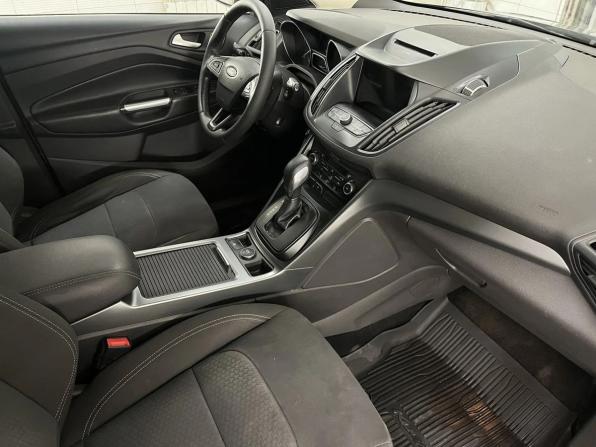 Ford Kuga II Рестайлинг с пробегом 2018 года, цена 1 665 000 рублей, 121269 км, внедорожник, Автокод Объявления