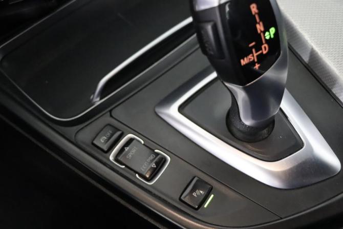 BMW 3 серии VI (F3x) Рестайлинг с пробегом 2017 года, цена 1 879 990 рублей, 264096 км, седан, Автокод Объявления