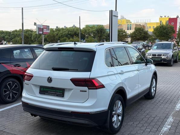 Volkswagen Tiguan II с пробегом 2018 года, цена 2 900 000 рублей, 82760 км, внедорожник, Автокод Объявления