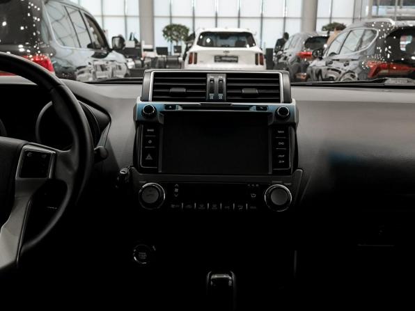 Toyota Land Cruiser Prado 150 Series Рестайлинг 1 с пробегом 2014 года, цена 3 450 000 рублей, 112116 км, внедорожник, Автокод Объявления