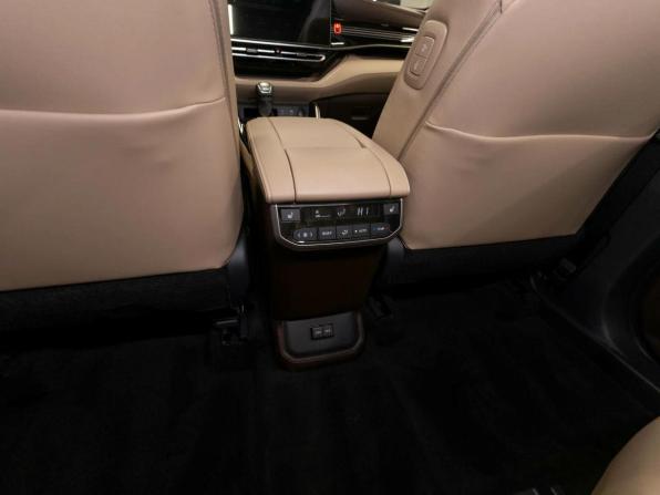 Toyota Highlander IV (XU70) с пробегом 2026 года, цена 5 900 000 рублей, 50 км, внедорожник, Автокод Объявления