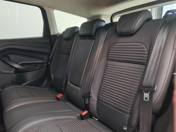 Ford Kuga II Рестайлинг с пробегом 2018 года, цена 1 670 000 рублей, 150877 км, внедорожник, Автокод Объявления