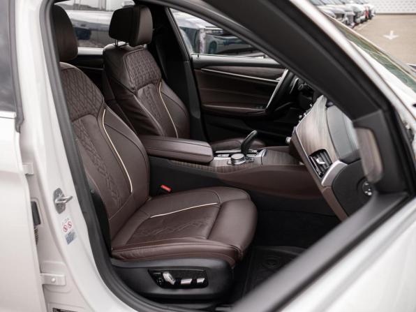 BMW 5 серии VII (G30/G31/G38) с пробегом 2020 года, цена 4 399 000 рублей, 93886 км, седан, Автокод Объявления