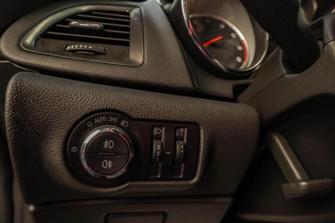 Opel Astra J с пробегом 2012 года, цена 929 000 рублей, 137000 км, хэтчбек, Автокод Объявления