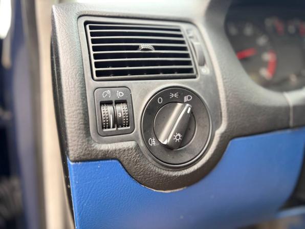 Volkswagen Golf IV с пробегом 2000 года, цена 235 000 рублей, 470000 км, универсал, Автокод Объявления