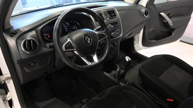 Renault Logan II Рестайлинг с пробегом 2021 года, цена 995 000 рублей, 159447 км, седан, Автокод Объявления