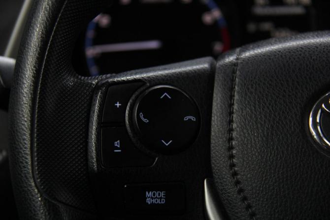 Toyota RAV4 IV (XA40) Рестайлинг с пробегом 2016 года, цена 2 250 000 рублей, 87317 км, внедорожник, Автокод Объявления