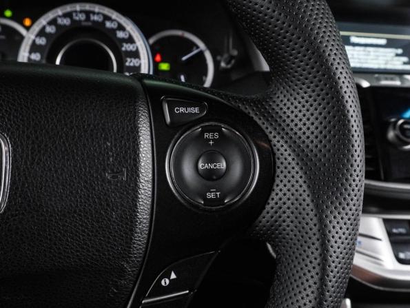 Honda Accord IX с пробегом 2013 года, цена 1 599 000 рублей, 200111 км, седан, Автокод Объявления