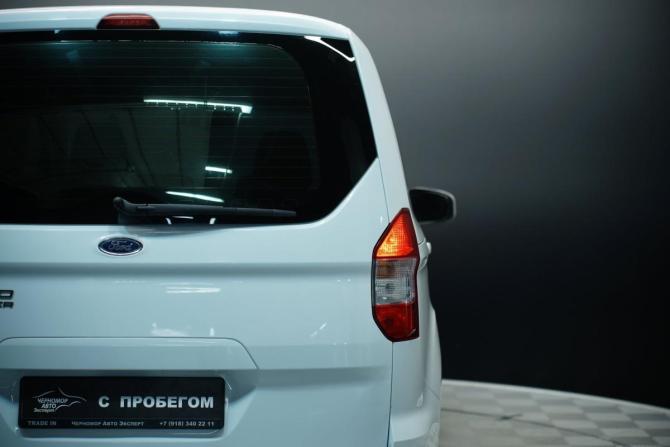 Ford Tourneo Courier I с пробегом 2017 года, цена 1 555 000 рублей, 144000 км, минивэн, Автокод Объявления