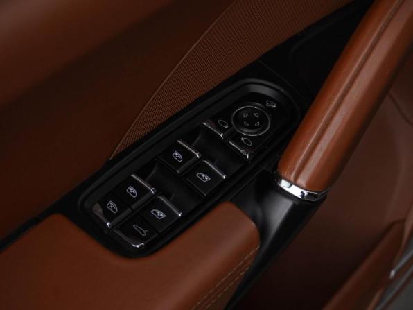 Porsche Cayenne II Рестайлинг (958) с пробегом 2016 года, цена 4 599 077 рублей, 247608 км, внедорожник, Автокод Объявления