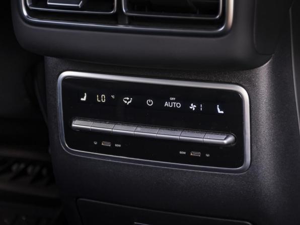 Li Auto (Lixiang) L7 I с пробегом 2023 года, цена 5 538 000 рублей, 48000 км, внедорожник, Автокод Объявления