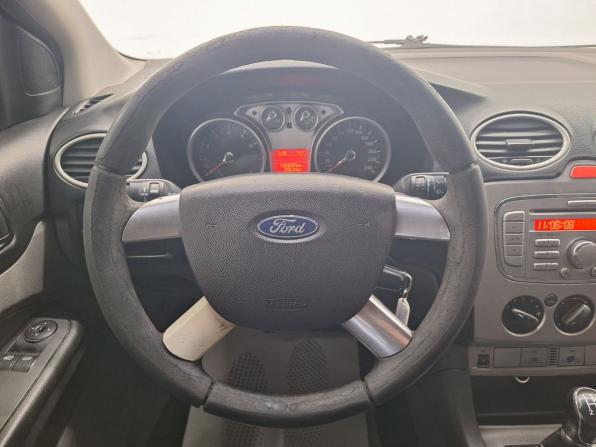 Ford Focus II Рестайлинг с пробегом 2008 года, цена 160 000 рублей, 188157 км, седан, Автокод Объявления