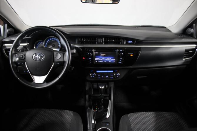 Toyota Corolla XI (E160 E170 E180) с пробегом 2014 года, цена 1 550 000 рублей, 81000 км, седан, Автокод Объявления
