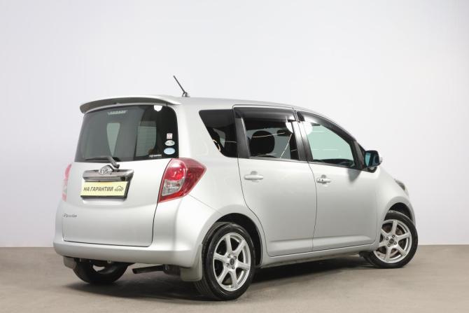 Toyota Ractis I с пробегом 2010 года, цена 949 000 рублей, 179000 км, хэтчбек, Автокод Объявления