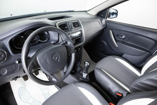 Renault Sandero II с пробегом 2016 года, цена 859 000 рублей, 132800 км, хэтчбек, Автокод Объявления