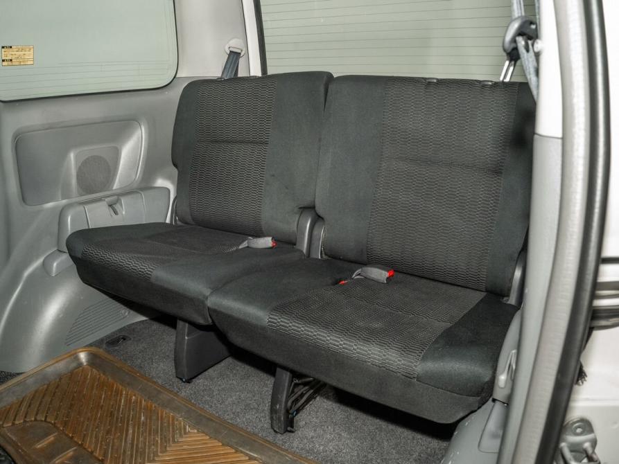 Toyota Voxy I (R60) Иркутск  - изображение 8