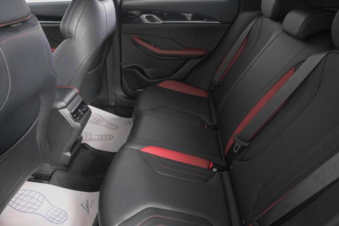 Geely Coolray I Рестайлинг с пробегом 2024 года, цена 2 329 000 рублей, 17000 км, внедорожник, Автокод Объявления