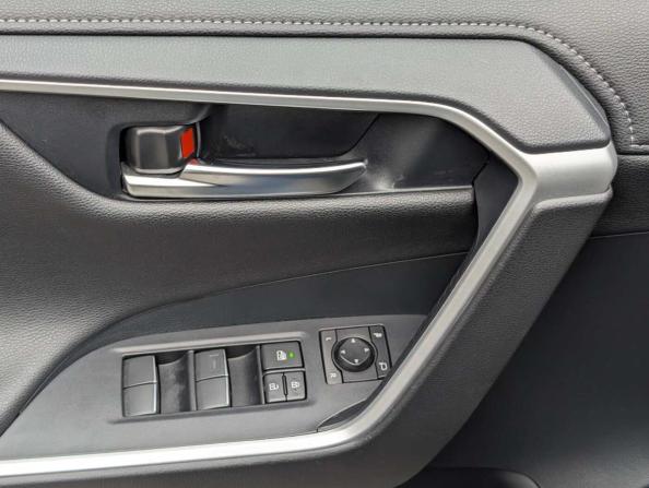 Toyota RAV4 V (XA50) с пробегом 2020 года, цена 3 297 000 рублей, 73540 км, внедорожник, Автокод Объявления