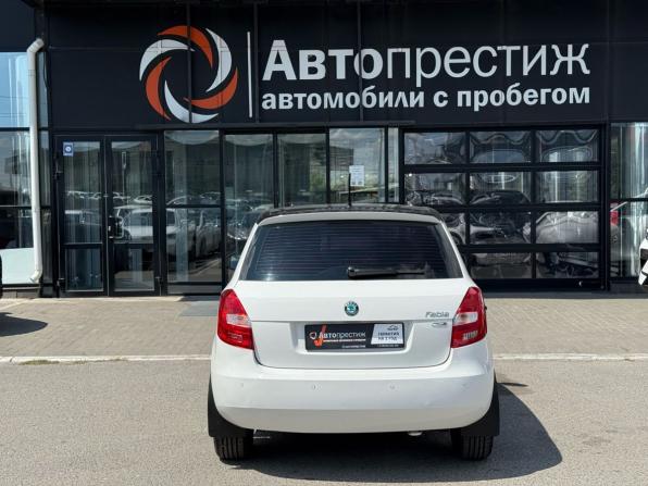 Skoda Fabia II Рестайлинг с пробегом 2011 года, цена 799 000 рублей, 81213 км, хэтчбек, Автокод Объявления