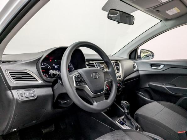 Hyundai Solaris II Рестайлинг с пробегом 2022 года, цена 1 680 000 рублей, 72478 км, седан, Автокод Объявления