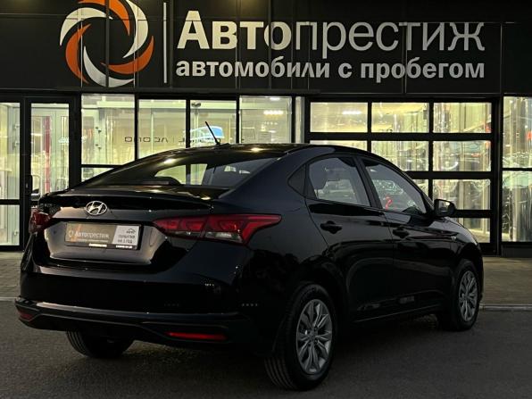 Hyundai Solaris II Рестайлинг с пробегом 2020 года, цена 1 649 000 рублей, 132299 км, седан, Автокод Объявления