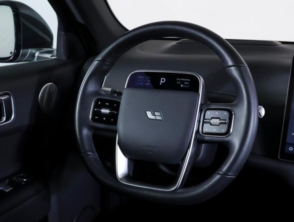 Li Auto (Lixiang) L7 I с пробегом 2024 года, цена 5 250 000 рублей, 69995 км, внедорожник, Автокод Объявления