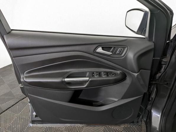 Ford Kuga II Рестайлинг с пробегом 2018 года, цена 1 670 000 рублей, 113971 км, внедорожник, Автокод Объявления