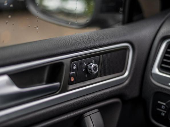 Volkswagen Touareg II с пробегом 2014 года, цена 1 520 000 рублей, 461086 км, внедорожник, Автокод Объявления
