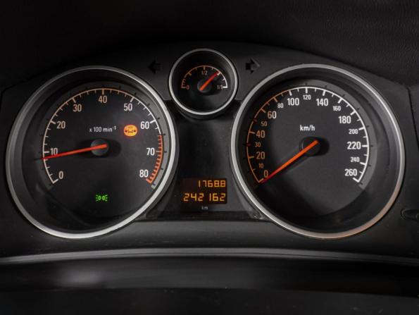 Opel Astra H Рестайлинг с пробегом 2012 года, цена 699 000 рублей, 242162 км, универсал, Автокод Объявления