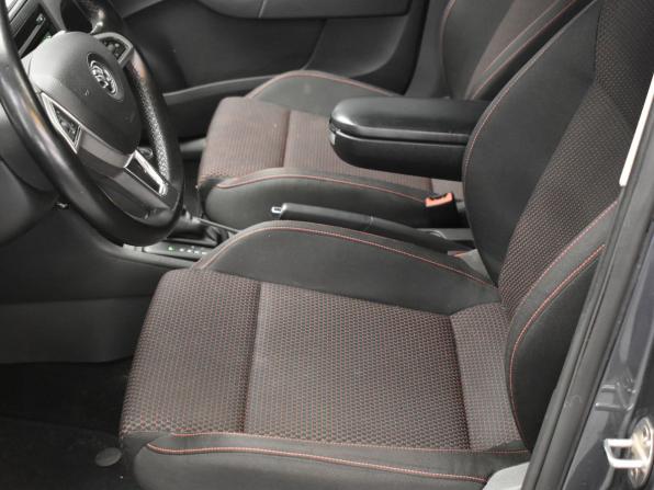 Skoda Rapid I с пробегом 2014 года, цена 1 270 000 рублей, 125389 км, лифтбек, Автокод Объявления