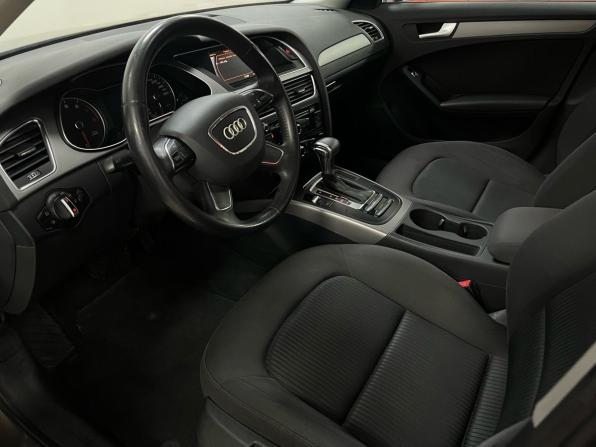 Audi A4 IV (B8) Рестайлинг с пробегом 2014 года, цена 1 175 000 рублей, 157825 км, седан, Автокод Объявления