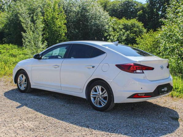 Hyundai Elantra VI (AD) Рестайлинг с пробегом 2019 года, цена 1 065 000 рублей, 226000 км, седан, Автокод Объявления