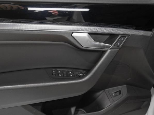 Volkswagen Touareg III с пробегом 2019 года, цена 4 045 000 рублей, 233207 км, внедорожник, Автокод Объявления