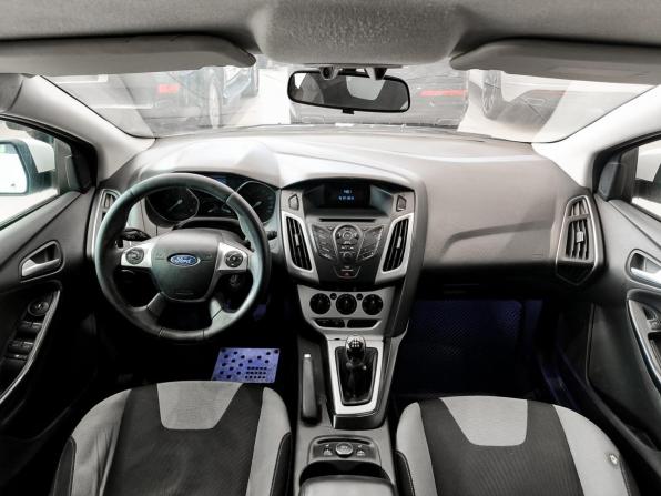 Ford Focus III с пробегом 2013 года, цена 430 000 рублей, 347159 км, хэтчбек, Автокод Объявления