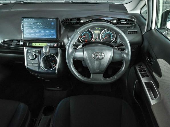 Toyota Wish II с пробегом 2010 года, цена 1 190 000 рублей, 149365 км, минивэн, Автокод Объявления
