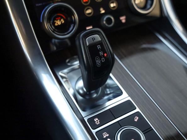 Land Rover Range Rover Sport II Рестайлинг с пробегом 2019 года, цена 4 300 000 рублей, 165100 км, внедорожник, Автокод Объявления