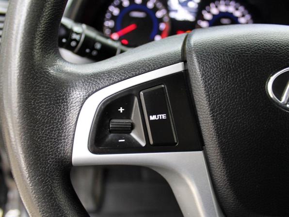 Hyundai Solaris I с пробегом 2011 года, цена 949 000 рублей, 159665 км, седан, Автокод Объявления