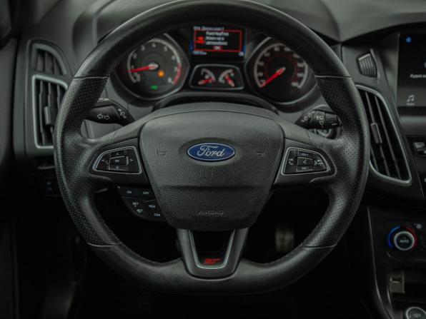 Ford Focus ST III Рестайлинг с пробегом 2018 года, цена 1 875 000 рублей, 16500 км, хэтчбек, Автокод Объявления