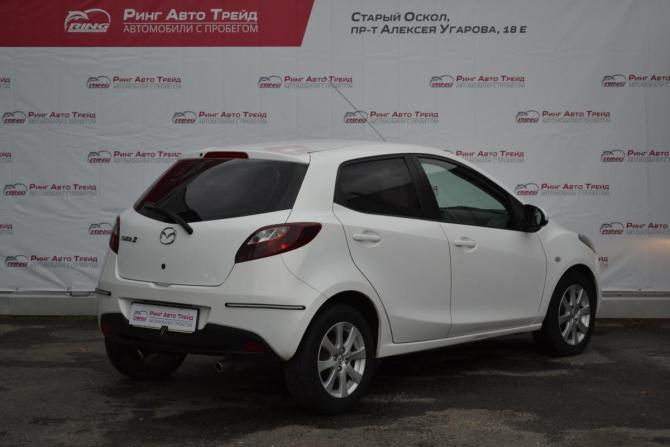 Mazda 2 II Рестайлинг (DE2) с пробегом 2011 года, цена 890 000 рублей, 72063 км, хэтчбек, Автокод Объявления