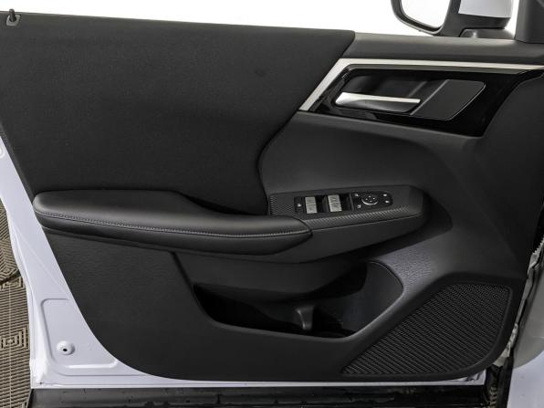 Mitsubishi Outlander IV с пробегом 2023 года, цена 3 800 000 рублей, 26005 км, внедорожник, Автокод Объявления