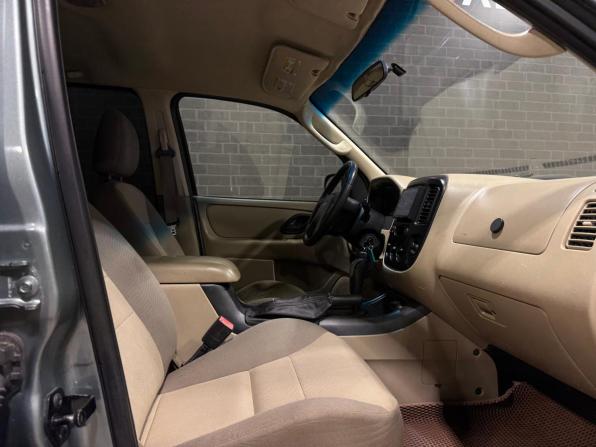 Ford Escape I Рестайлинг с пробегом 2004 года, цена 560 000 рублей, 205950 км, внедорожник, Автокод Объявления