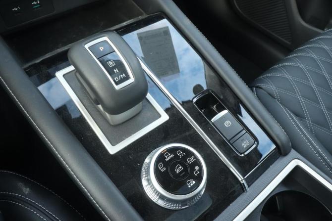 Mitsubishi Outlander IV с пробегом 2023 года, цена 4 015 000 рублей, 10 км, внедорожник, Автокод Объявления