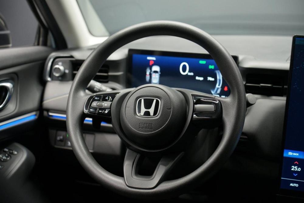 Honda e:NS1 Крым  - изображение 12