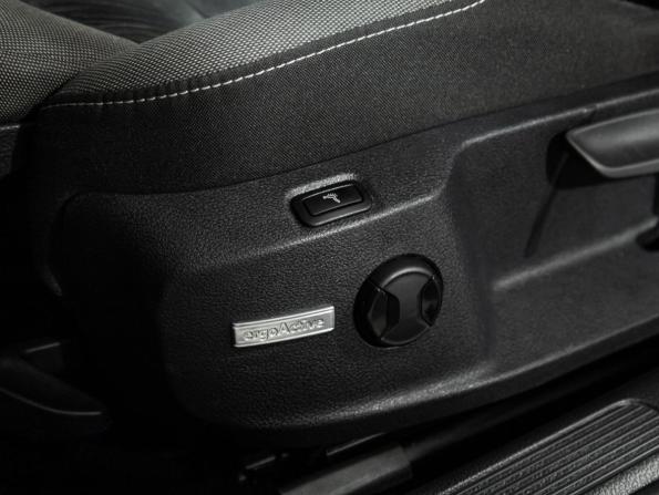 Volkswagen Golf VII Рестайлинг с пробегом 2018 года, цена 1 989 000 рублей, 119218 км, хэтчбек, Автокод Объявления