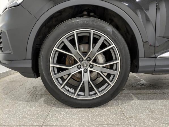 Audi Q7 II (4M) Рестайлинг с пробегом 2023 года, цена 8 100 000 рублей, 6900 км, внедорожник, Автокод Объявления