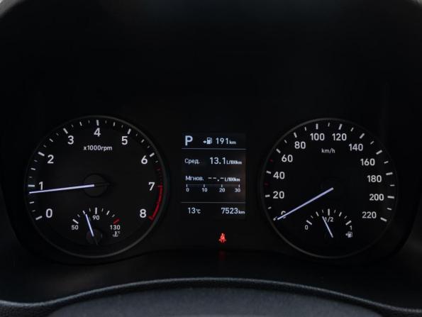 Hyundai Solaris II с пробегом 2018 года, цена 1 770 000 рублей, 7523 км, седан, Автокод Объявления