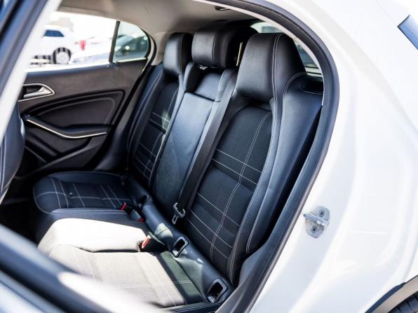 Mercedes-Benz GLA I (X156) с пробегом 2015 года, цена 1 990 000 рублей, 156502 км, внедорожник, Автокод Объявления