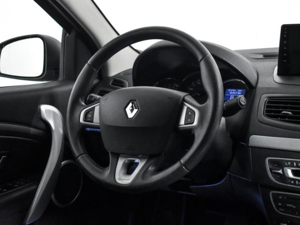 Renault Fluence I с пробегом 2011 года, цена 629 000 рублей, 193783 км, седан, Автокод Объявления