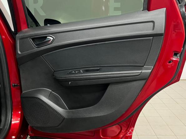 Renault Arkana I с пробегом 2019 года, цена 1 320 000 рублей, 146536 км, внедорожник, Автокод Объявления